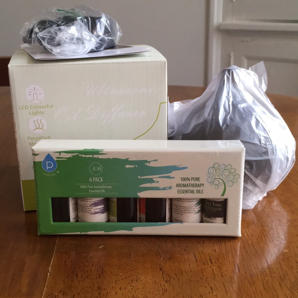Essential oils & diffuser combo